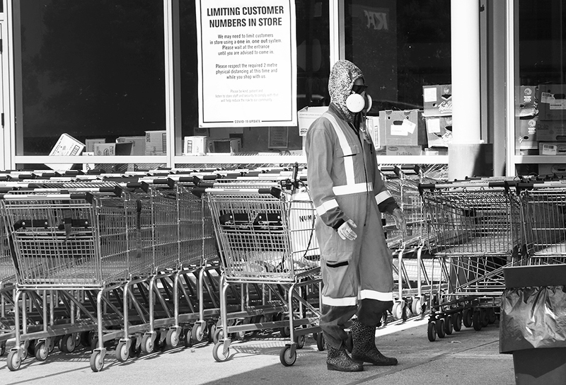 Coronavirus : Reaction : Auckland : Tauranga : Papamoa : Lockdown : Facemasks : Richard Moore : Journalist : Photographer :